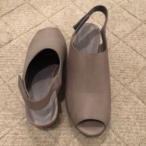 Leather Yana Chocolat Blu wedges